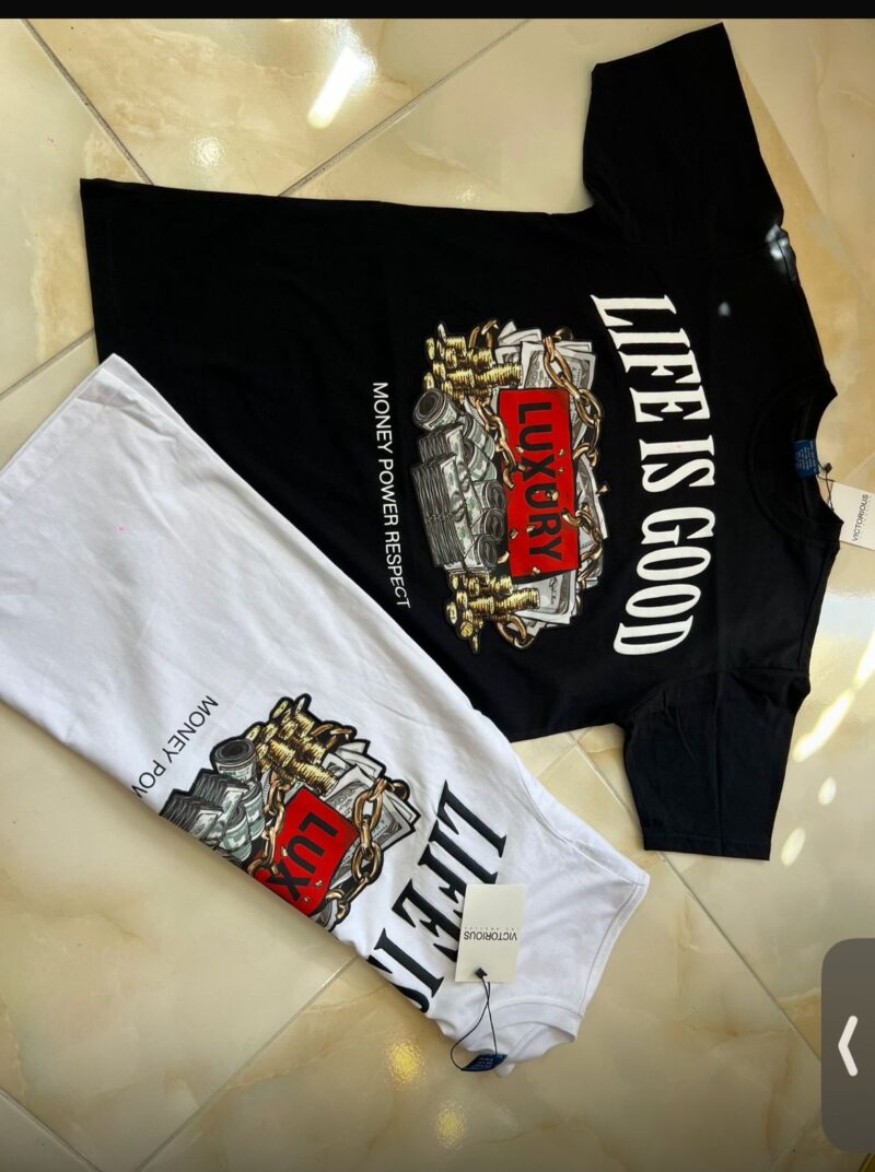 Black & White Graphics T-shirts